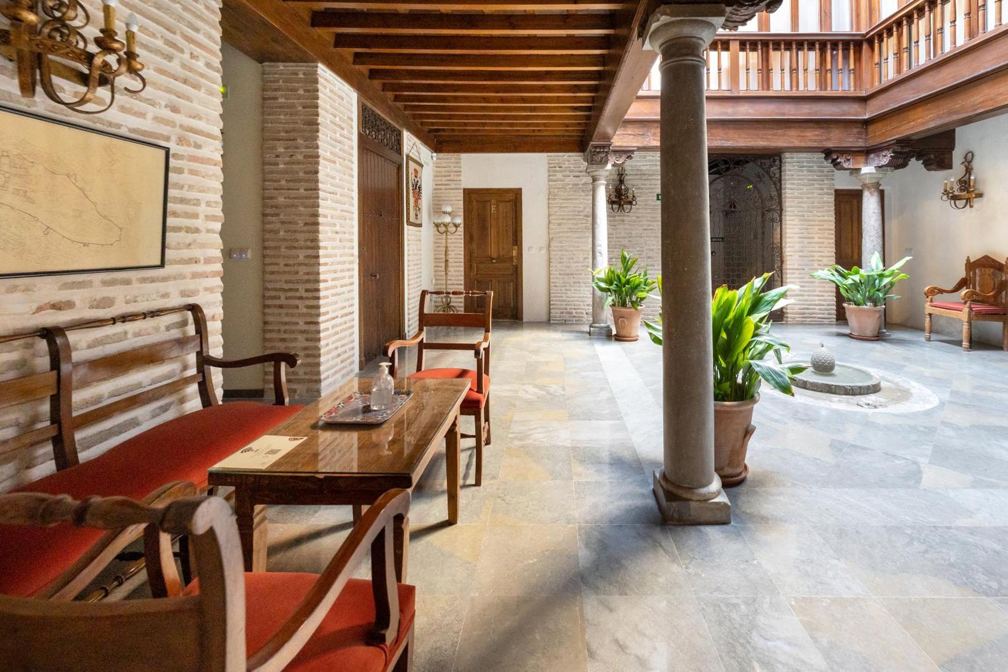 Apartamentos En Pleno Centro, Aljibe Rodrigo Del Campo 2C Granada Exteriör bild