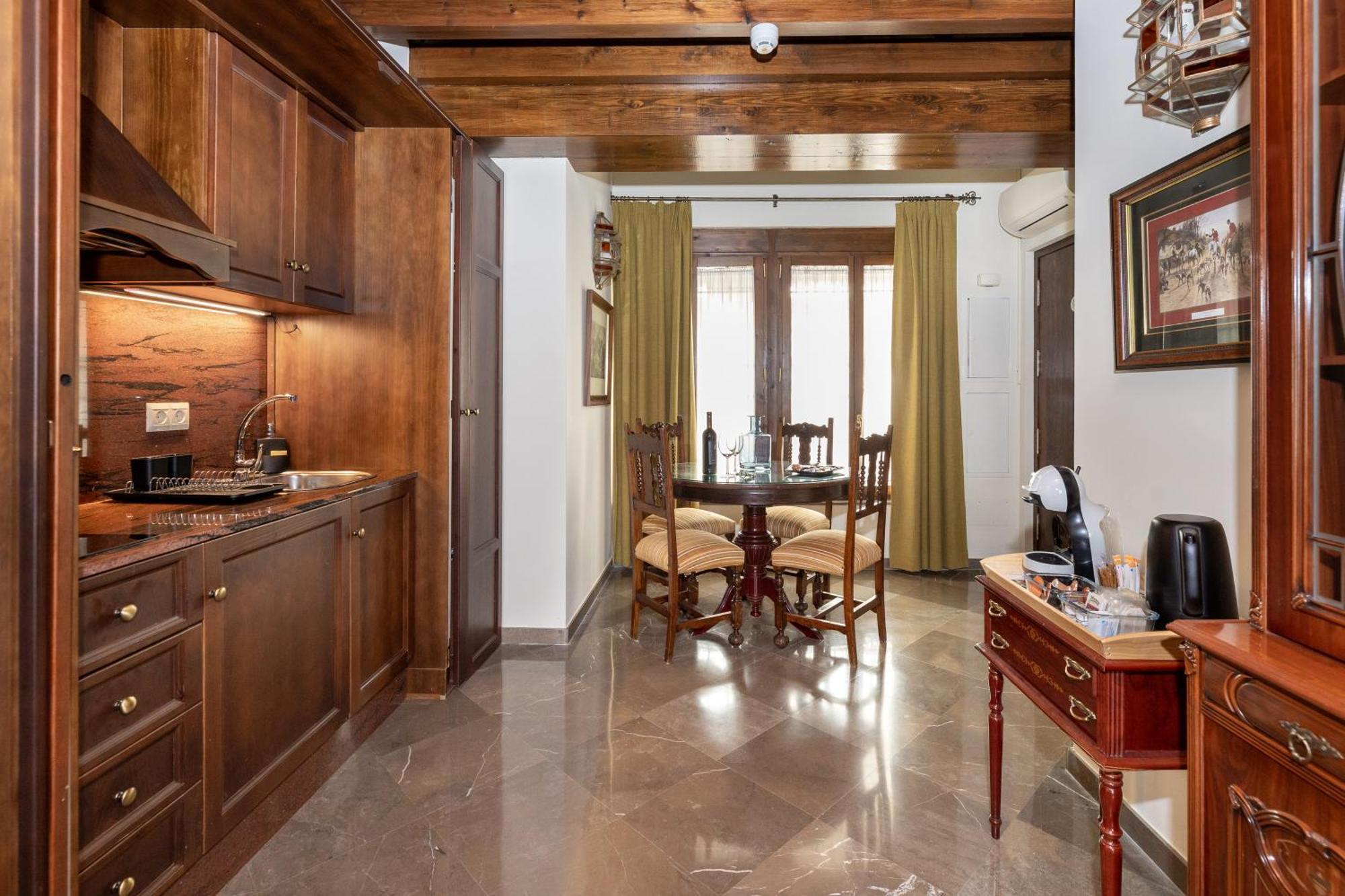 Apartamentos En Pleno Centro, Aljibe Rodrigo Del Campo 2C Granada Exteriör bild